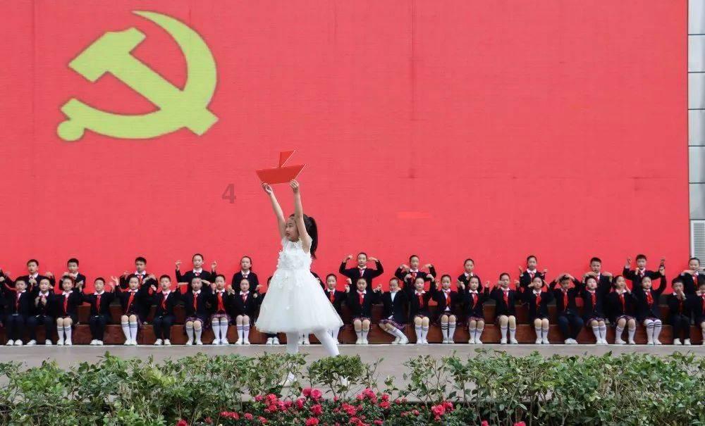 探索你想知道的,尽在杨玉环入选四大美女之列,为何赵飞燕不能呢?—有问必答平台